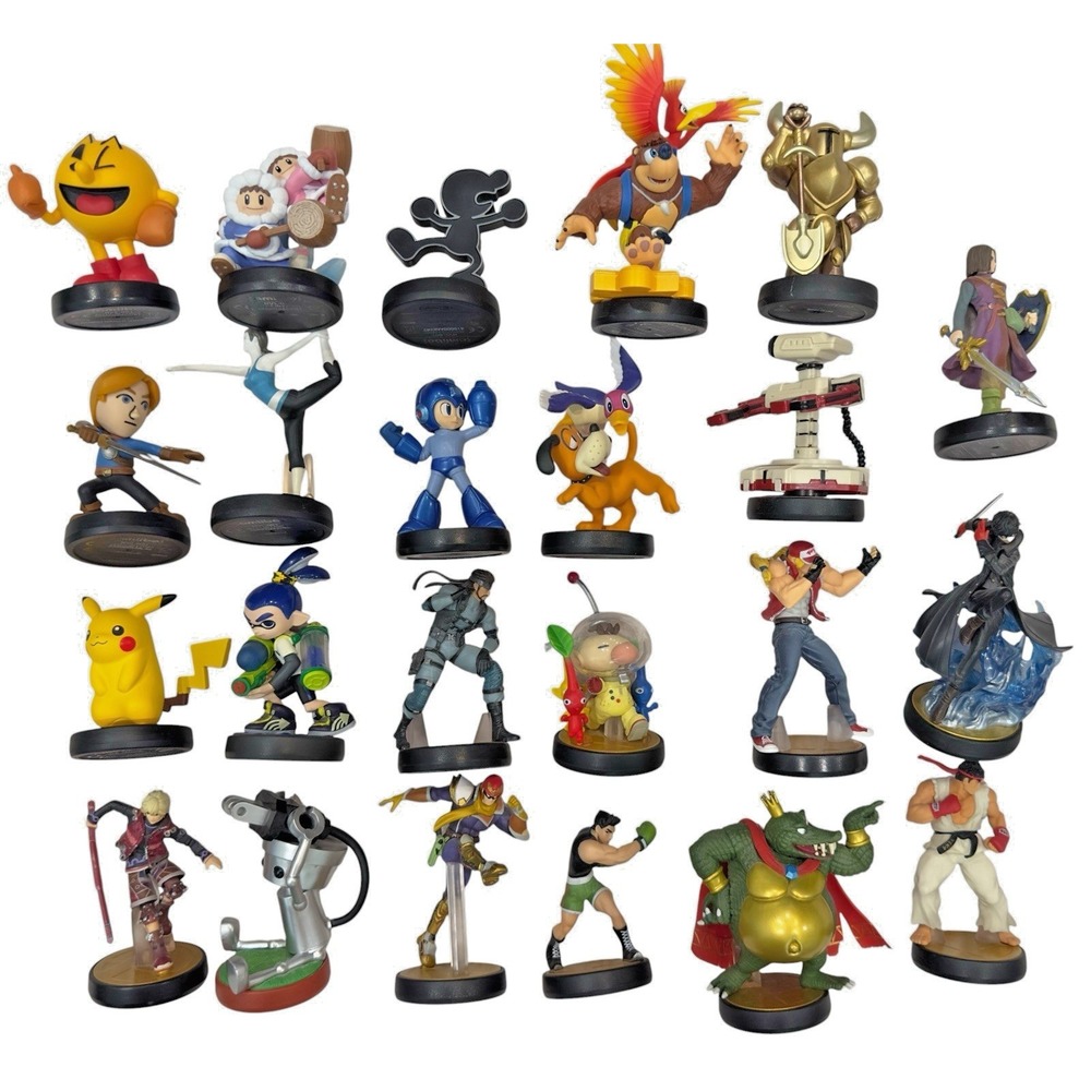 Super Smash Bros. Amiibo Lot Of 23 + 1 Interchangeable Pose